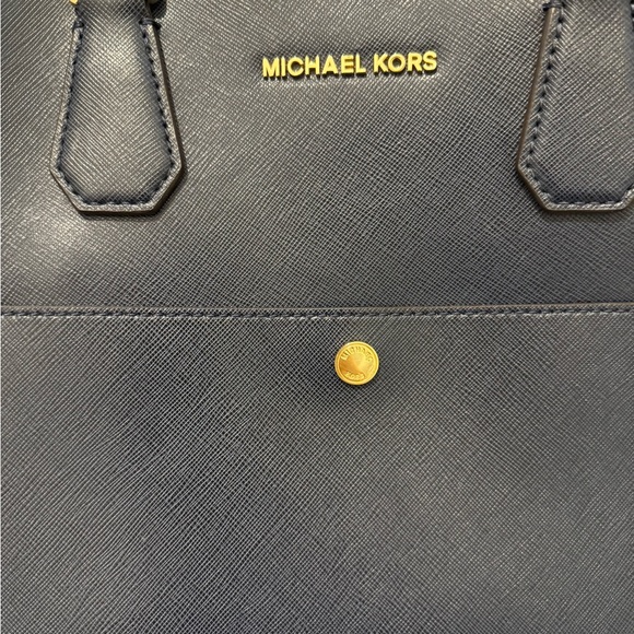 Michael Kors bag - Picture 5 of 8